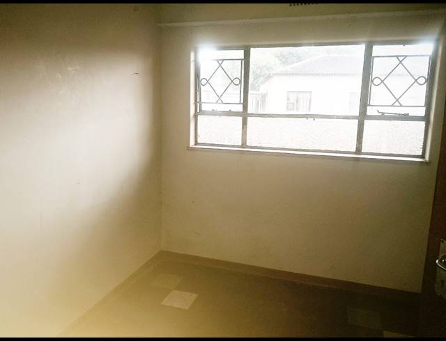 2 bed property to rent in DAWNVIEW